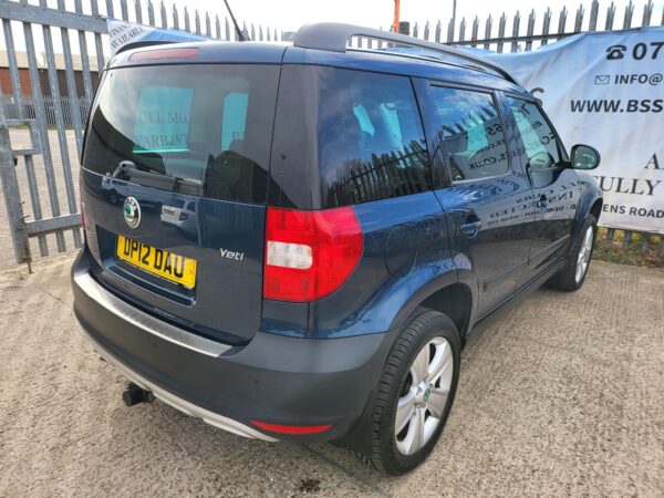 SKODA YETI 2.0 TDI CR SE 5dr 2012 (12) - Image 6