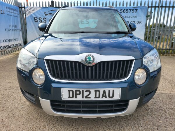 SKODA YETI 2.0 TDI CR SE 5dr 2012 (12) - Image 8