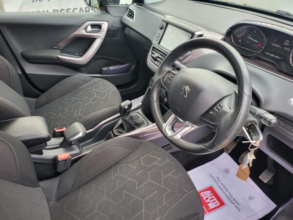 PEUGEOT 2008 1.6 e-HDi Active 5dr 2014 - Image 12