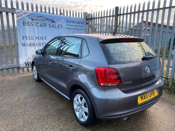 VOLKSWAGEN POLO 1.4 SE 5dr 2011 (11) - Image 9