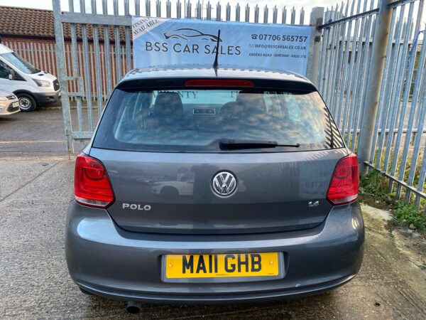 VOLKSWAGEN POLO 1.4 SE 5dr 2011 (11) - Image 14