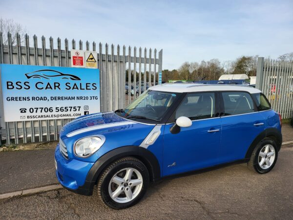 MINI COUNTRYMAN 2.0 Cooper D ALL4 5dr Auto 2013 (63) - Image 30