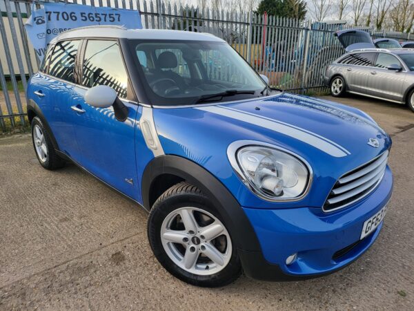 MINI COUNTRYMAN 2.0 Cooper D ALL4 5dr Auto 2013 (63) - Image 21