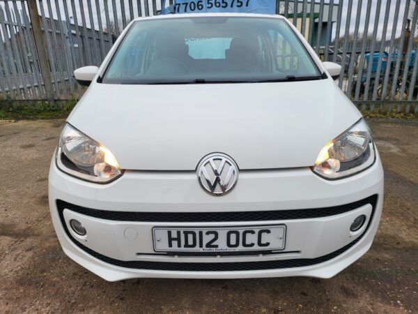 VOLKSWAGEN UP 1.0 BlueMotion Tech Move Up 3dr 2012 (12) - Image 8