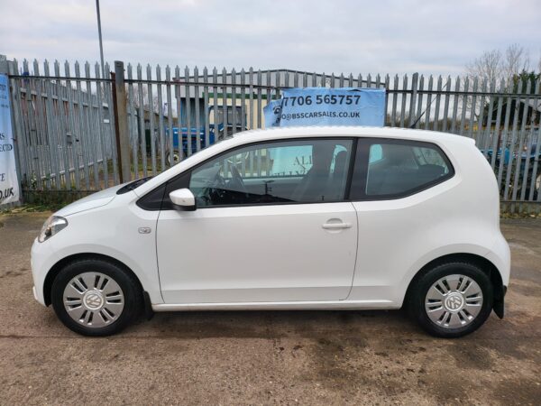 VOLKSWAGEN UP 1.0 BlueMotion Tech Move Up 3dr 2012 (12) - Image 5