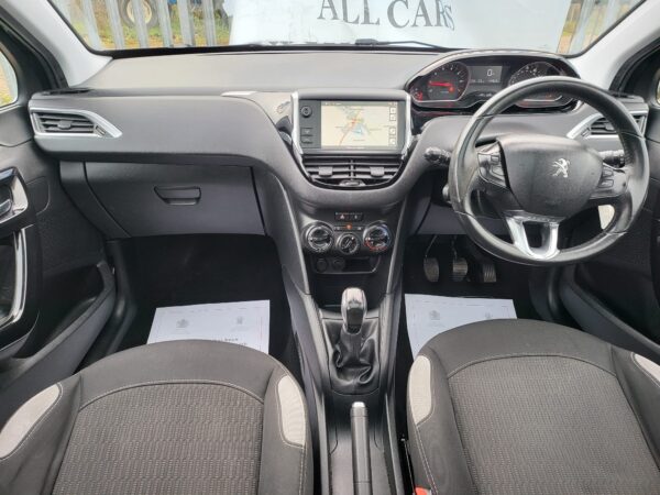 PEUGEOT 208 1.2 VTi Style 5dr 2014 (14) - Image 16