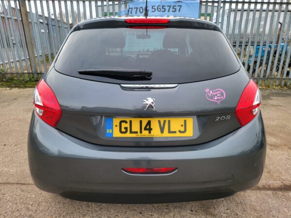 PEUGEOT 208 1.2 VTi Style 5dr 2014 (14) - Image 29