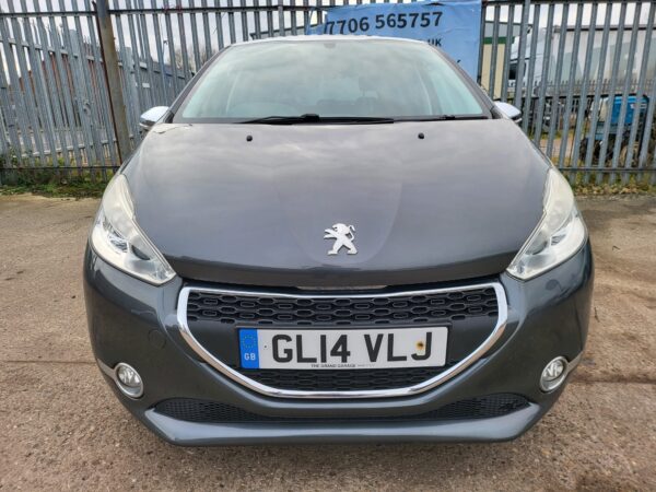 PEUGEOT 208 1.2 VTi Style 5dr 2014 (14) - Image 8