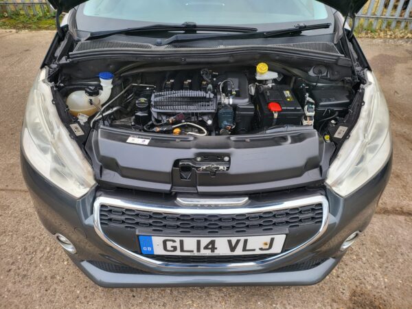 PEUGEOT 208 1.2 VTi Style 5dr 2014 (14) - Image 10