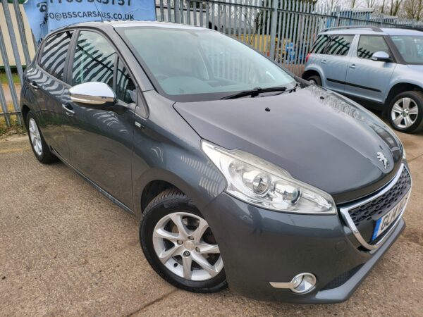 PEUGEOT 208 1.2 VTi Style 5dr 2014 (14) - Image 22