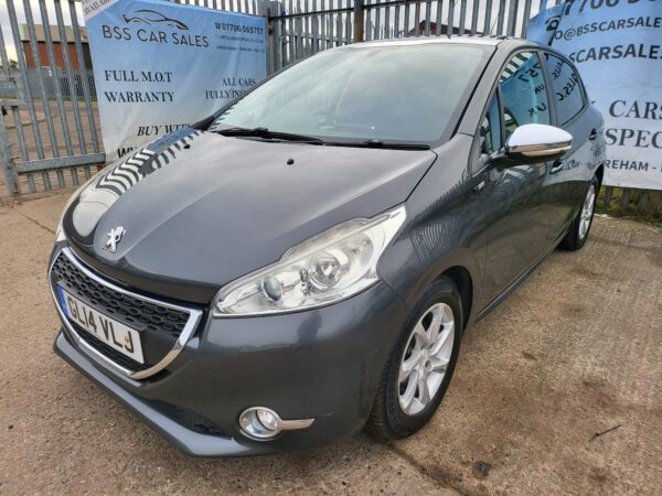 PEUGEOT 208 1.2 VTi Style 5dr 2014 (14) - Image 3