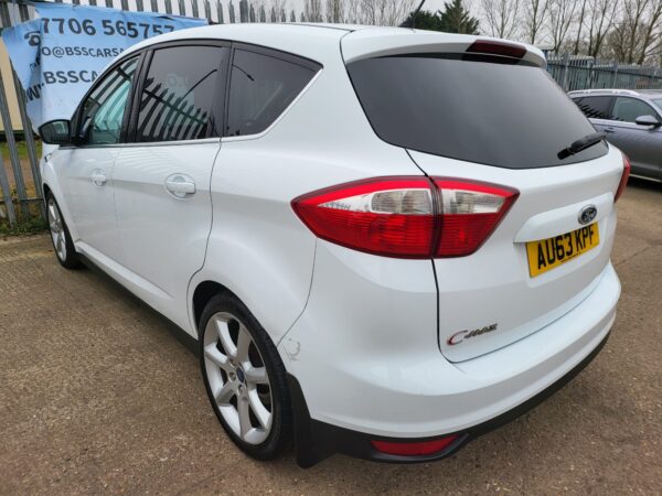 FORD C-MAX 2.0 TDCi Titanium 5dr 2013 (63) - Image 7