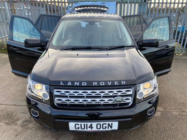 LAND ROVER FREELANDER 2.2 TD4 XS 5dr 2014 (14) - Image 15