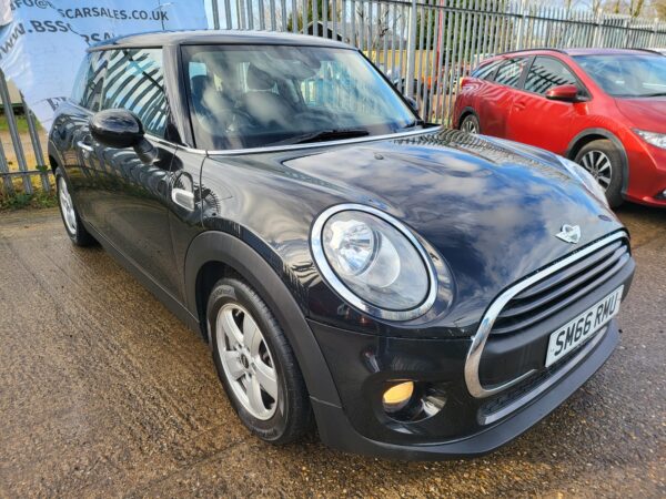 MINI HATCHBACK 1.5 One D 3dr 2017 (66) - Image 27