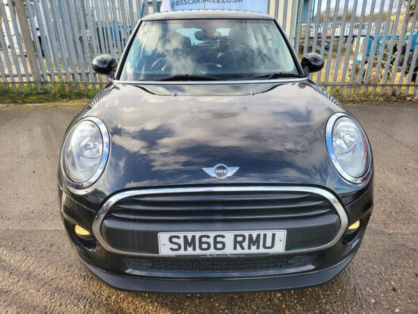 MINI HATCHBACK 1.5 One D 3dr 2017 (66) - Image 25