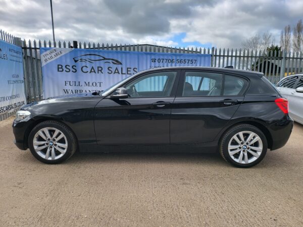 BMW 1 SERIES 116d Sport 5dr [Nav] 2017 (17) - Image 5