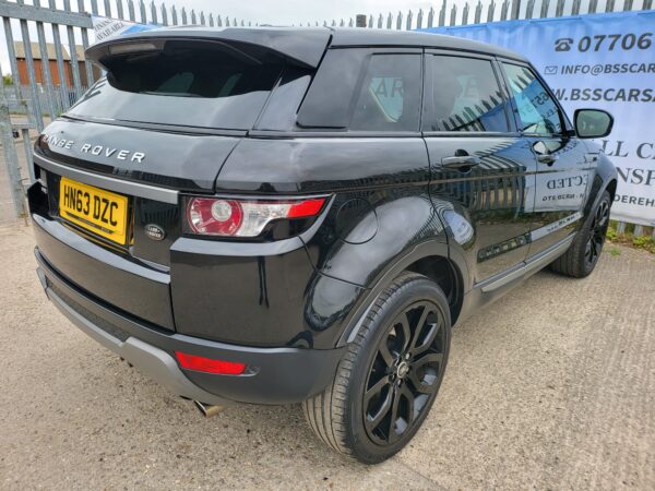 LAND ROVER RANGE ROVER EVOQUE 2.2 SD4 Pure 5dr Auto [Tech Pack] 2014 (63) - Image 6